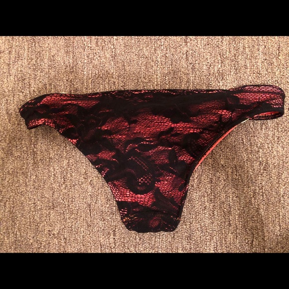 Victoria’s Secret orange top and bottoms bikini - Picture 8 of 8